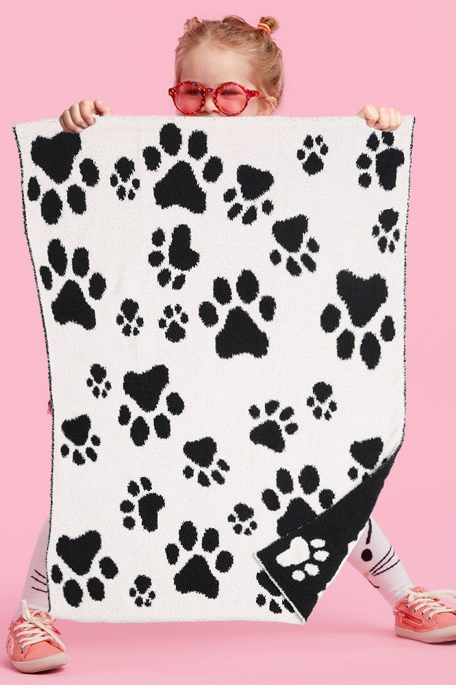 Paw Patterned Reversible Kids Blanket - Debs on 5th