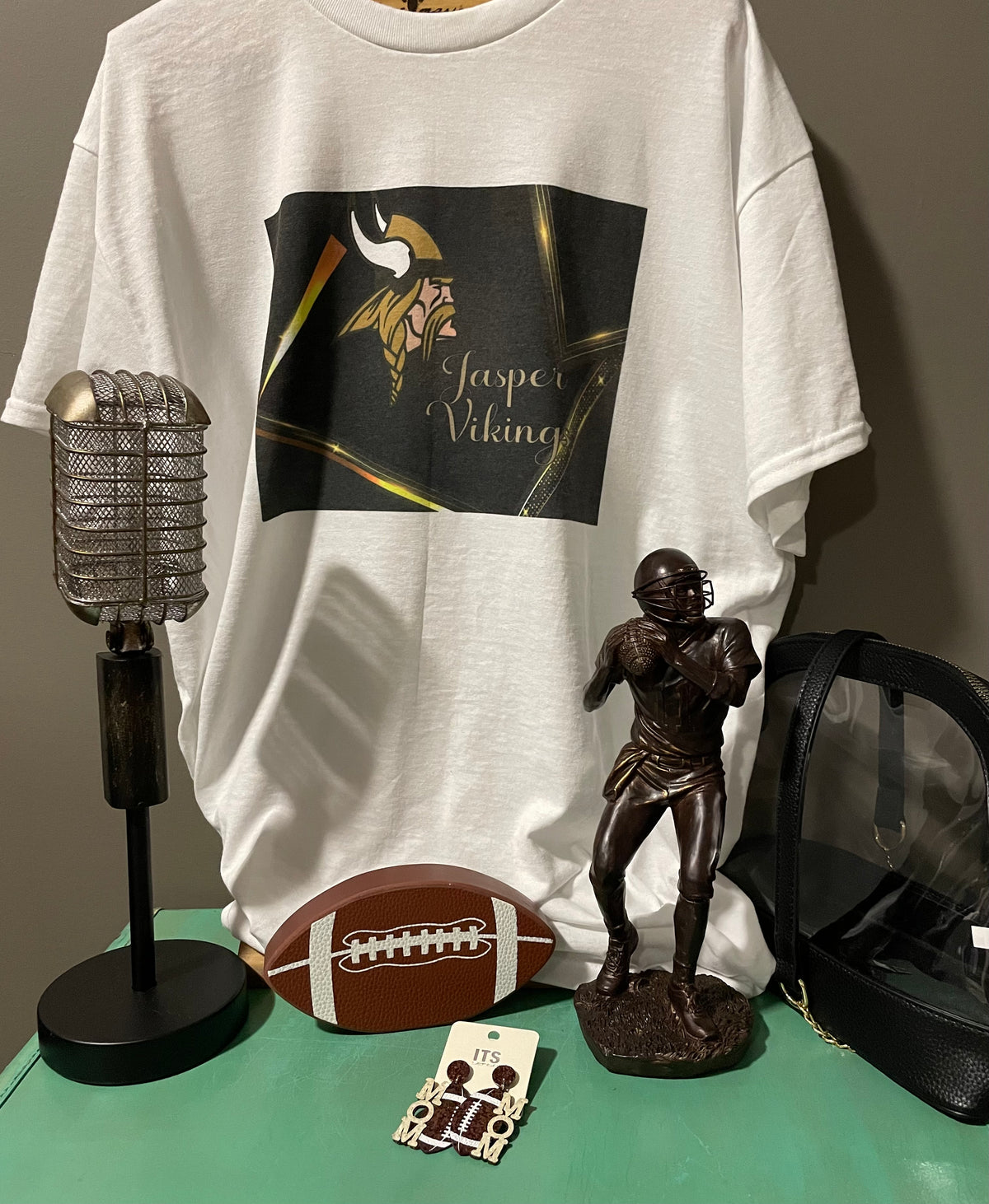 Vikings Black w/Viking Head Graphic Tee - Debs on 5th