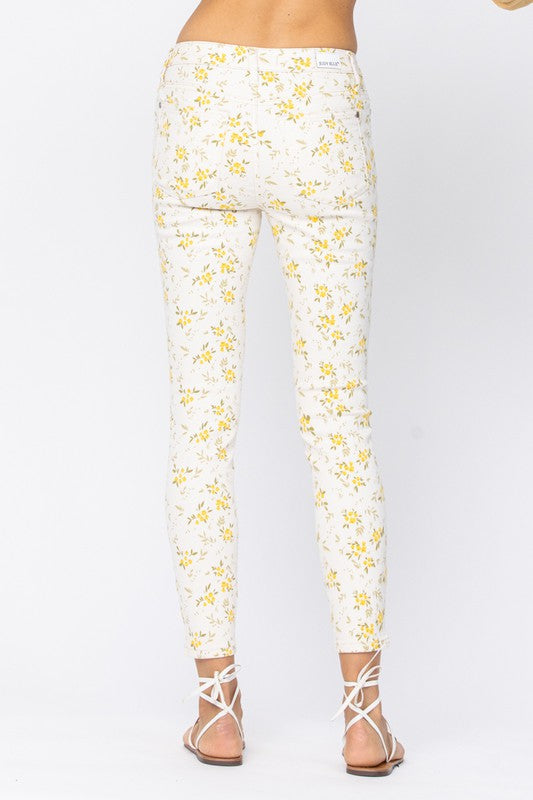 Floral Print Midrise Skinny Jeans - Debs on 5th