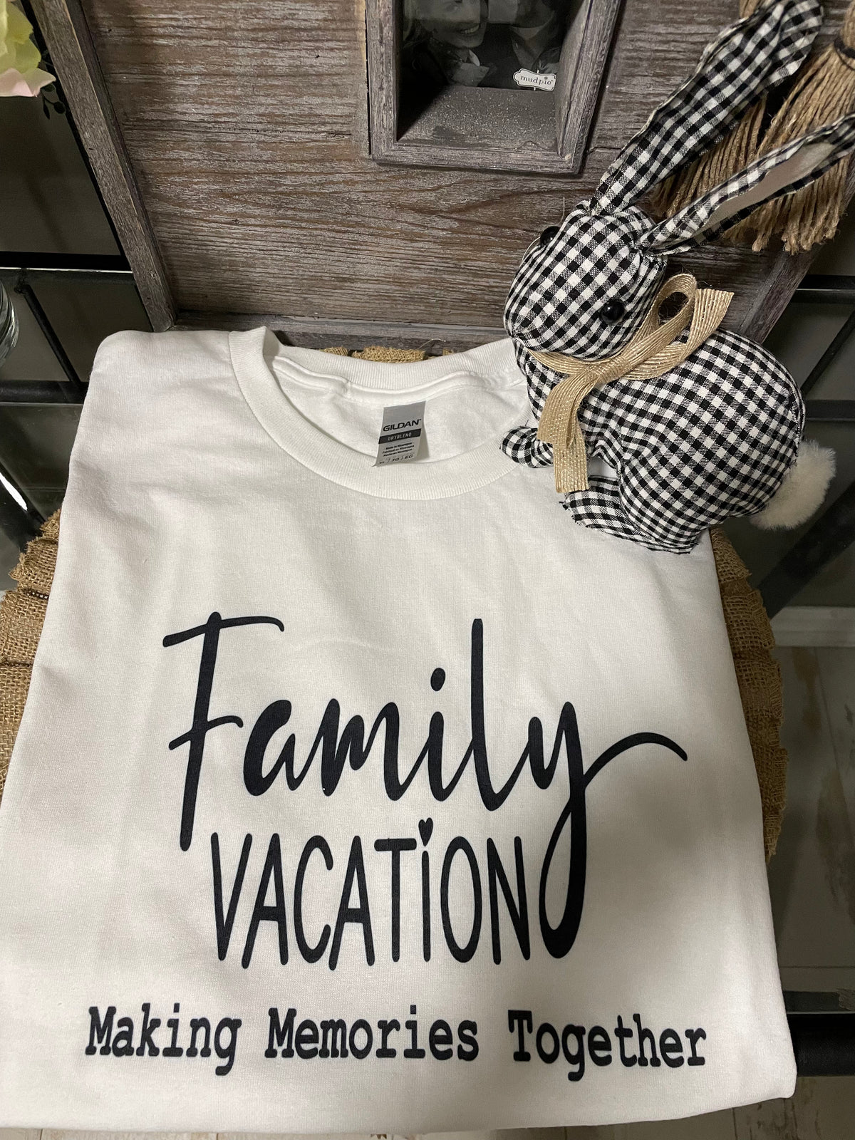Family Vacation Graphic Tee - Debs on 5th