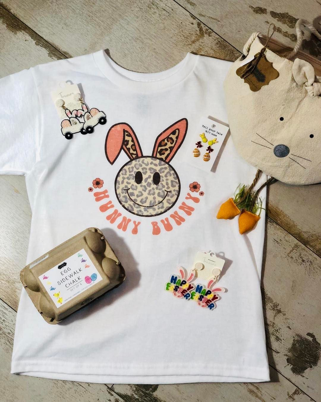 Hunny Bunny Graphic Tee - Debs on 5th